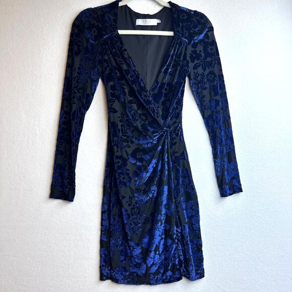 ASTR Blue Dark Floral Velvet Wrap Dress Womens XS Whimsigoth Romantic Vampira - Picture 1 of 11